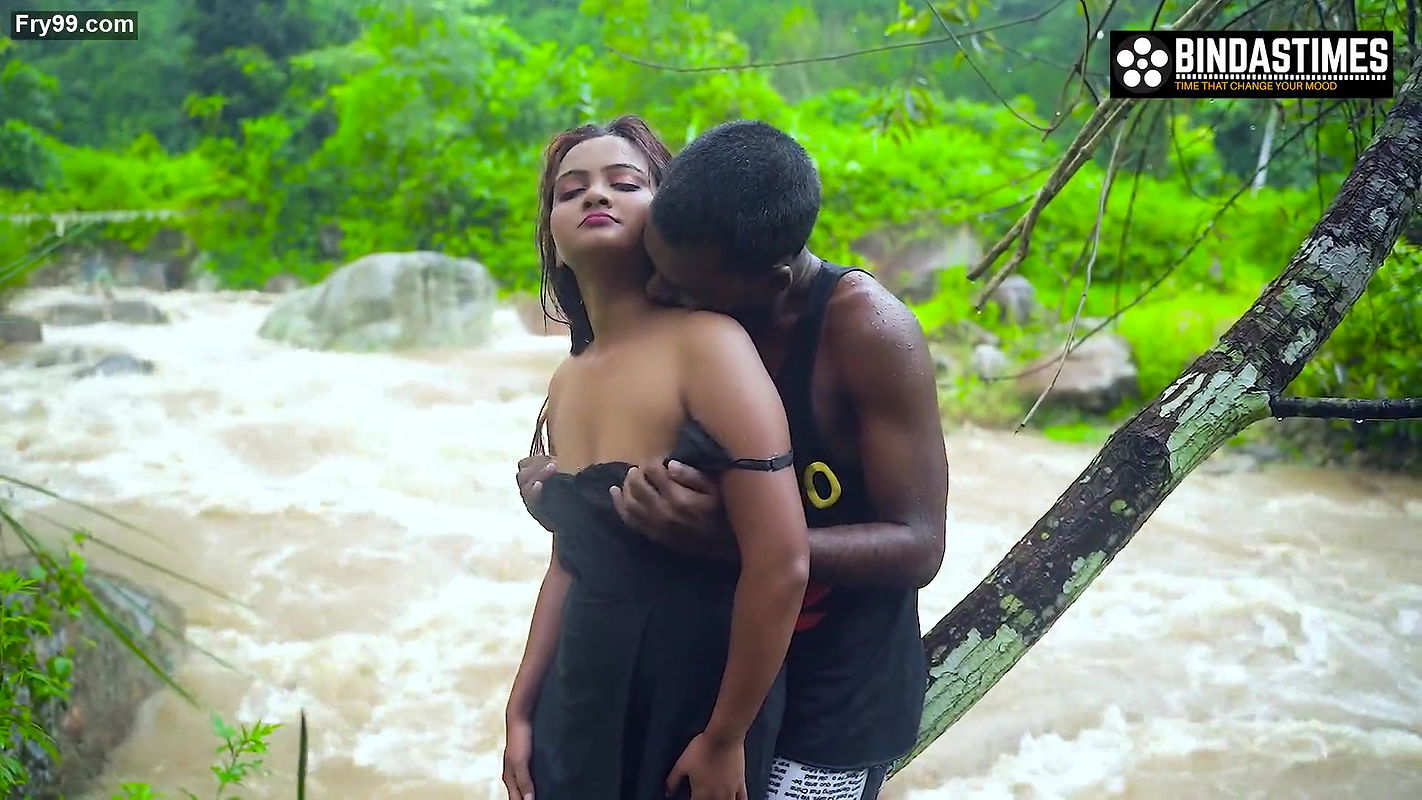 Desi Couple Srabani and Suman Sex In the open jungle outdoor in the Waterfall