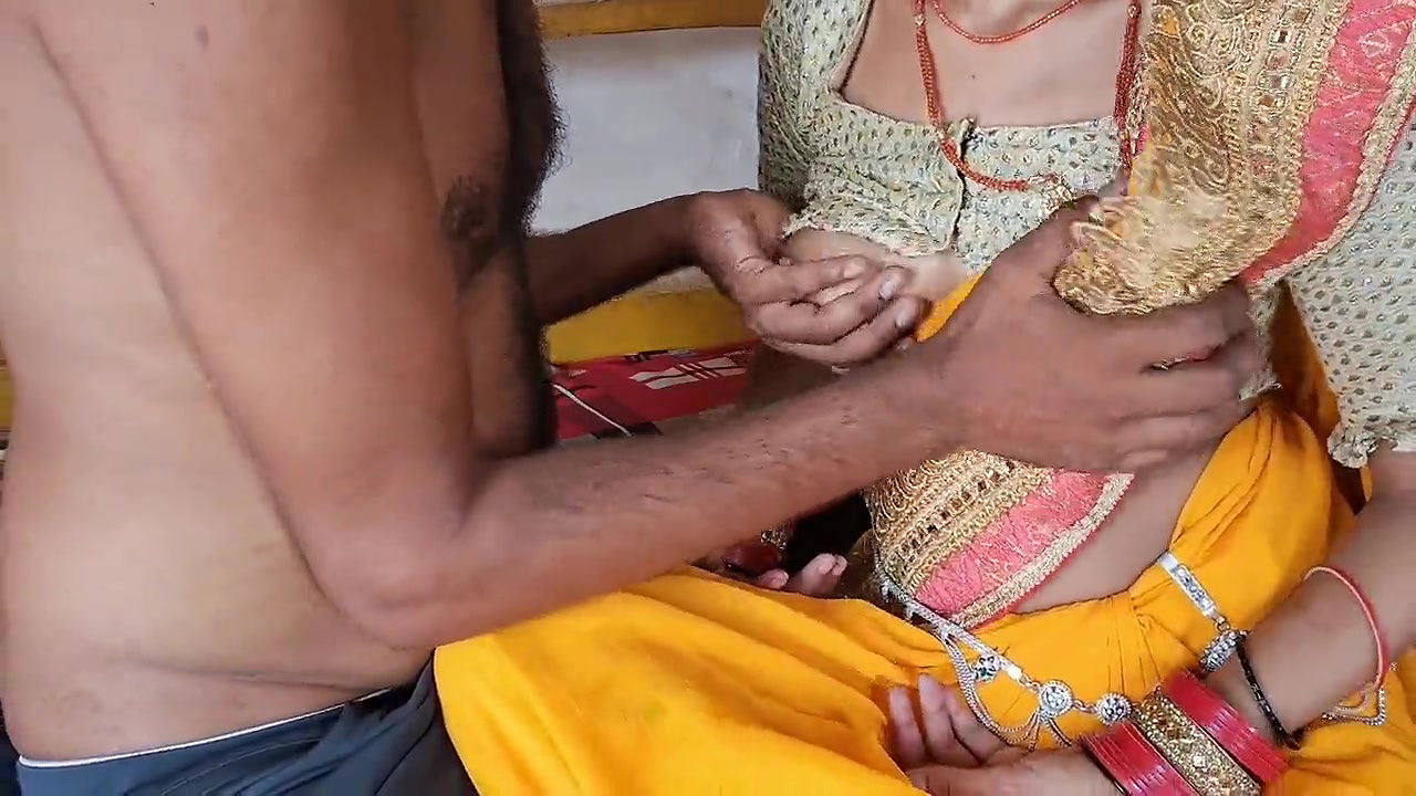 Damad ne apni SAS ko Akela Akele Mein Damad Ne SAS ko land ki cream chusai