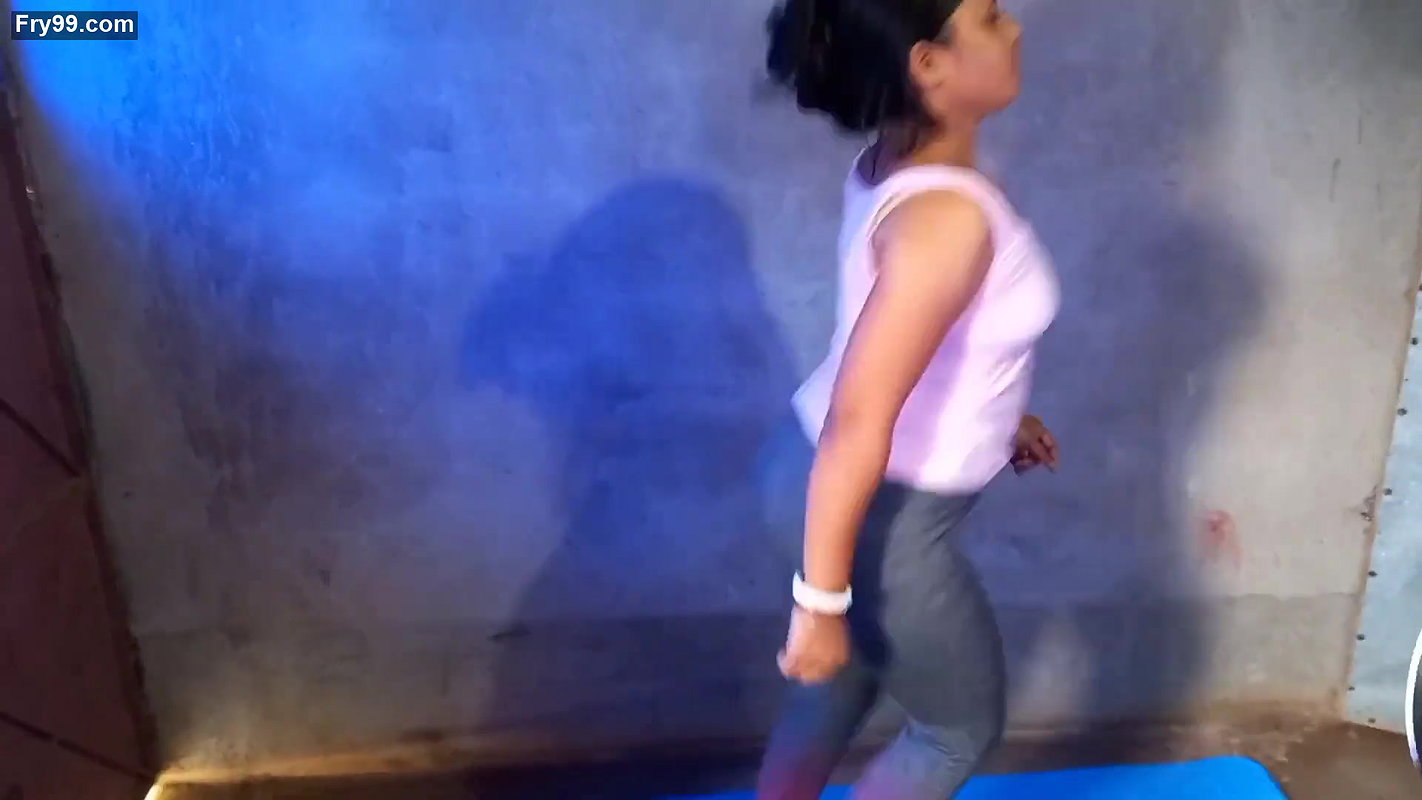 Easy workoutfull body warmup easyworkoutwarmup pampatesty kitchen yoga vlog