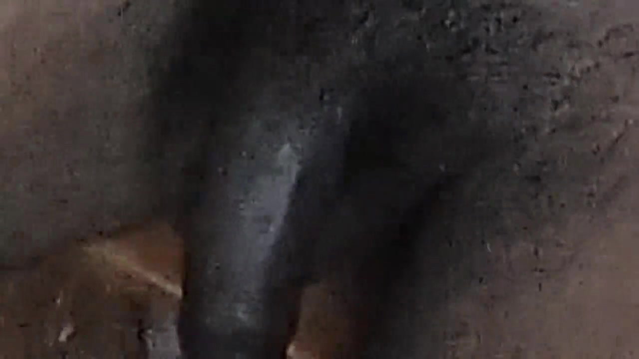 Hot bhabhi sucked the land sucking and drained the water