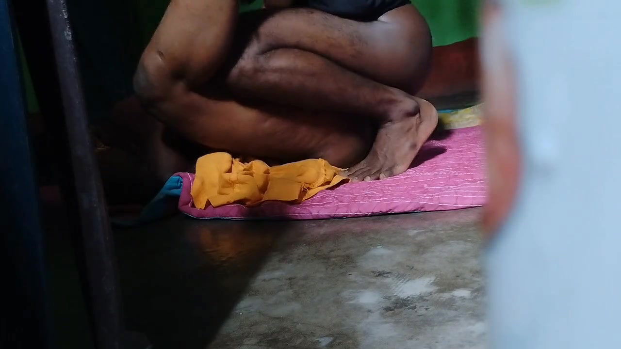 Apni Nani Ji Ko Din Me Ghar Me Bula Kar Maje Se PeLa