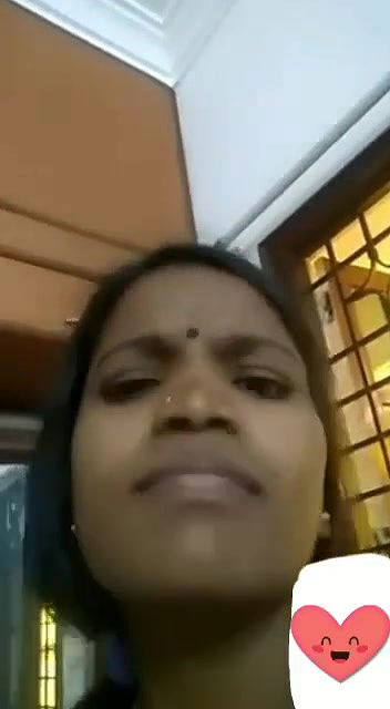 videocall bhabhi showing her mms