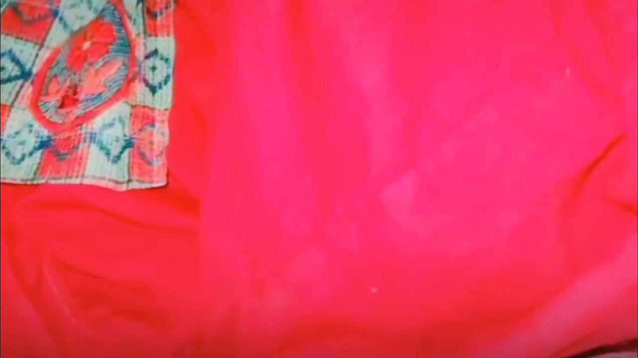 Erotic Asian Girl Lavanya Maeda works with vegetables and thinks about her friend’s cock and cums in pussy – Amazing Indian Porn!