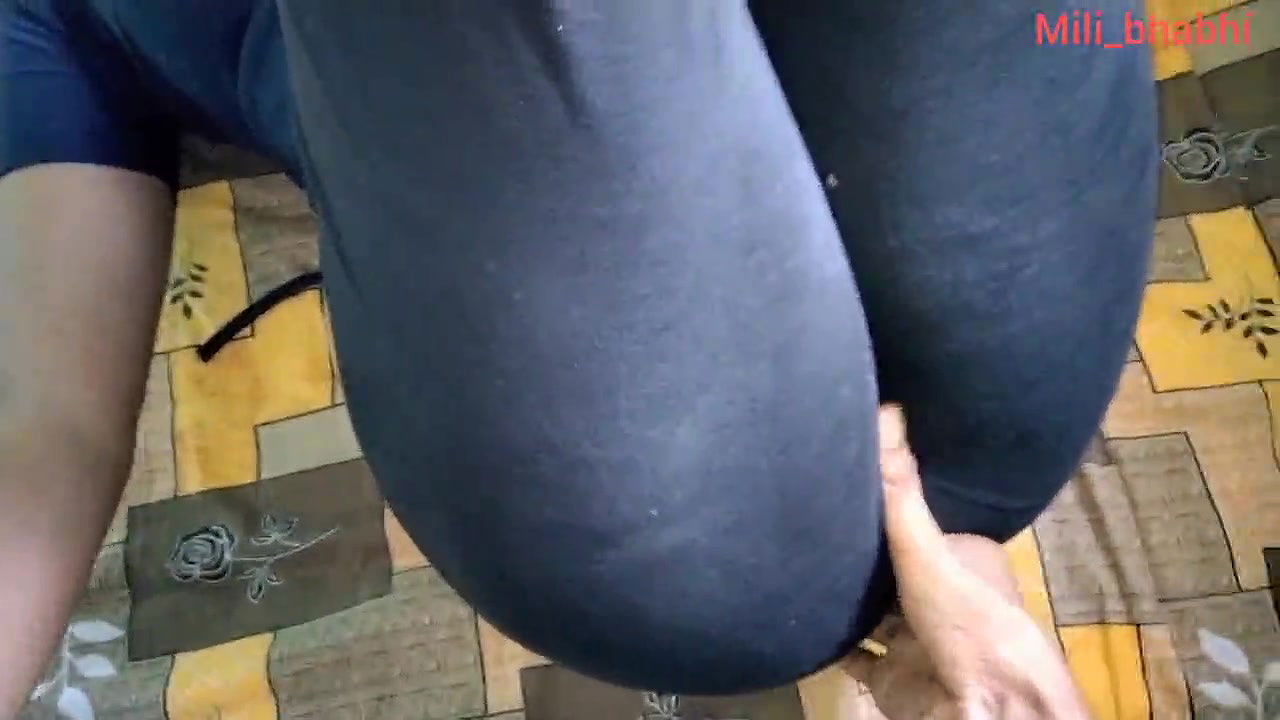 Desi Cute Girl Mili Give Step Oil massage and Fucked