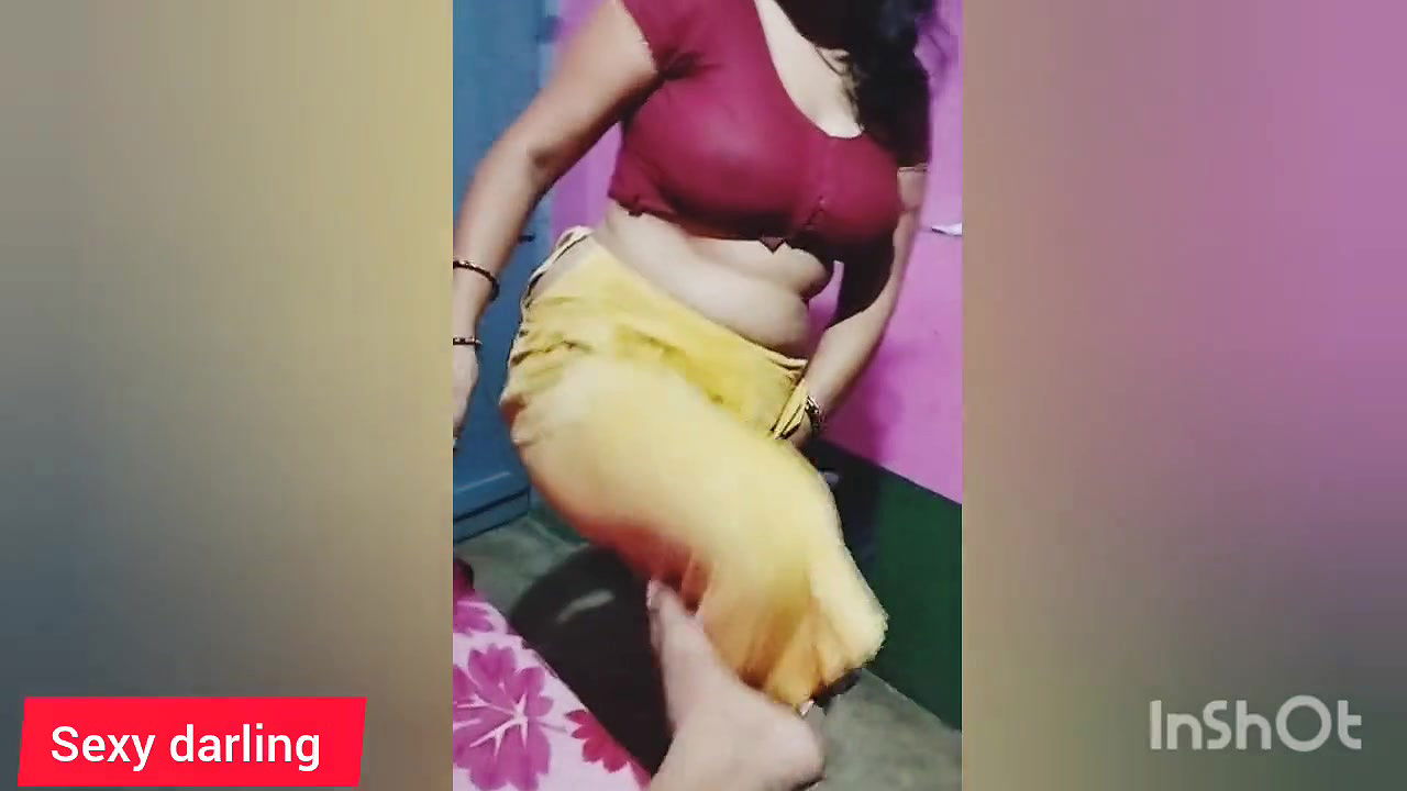 18+hot girl enjoys pusssy eating to get orgasm