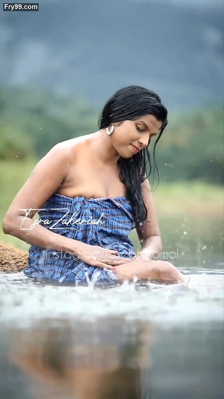 Mallu Reshmi Nair lookalike instagram reels cut
