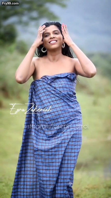 Mallu Reshmi Nair lookalike instagram reels cut