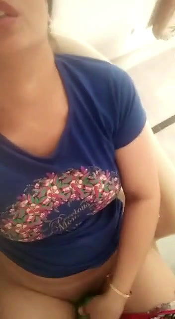 bhabhi masturbating on chair