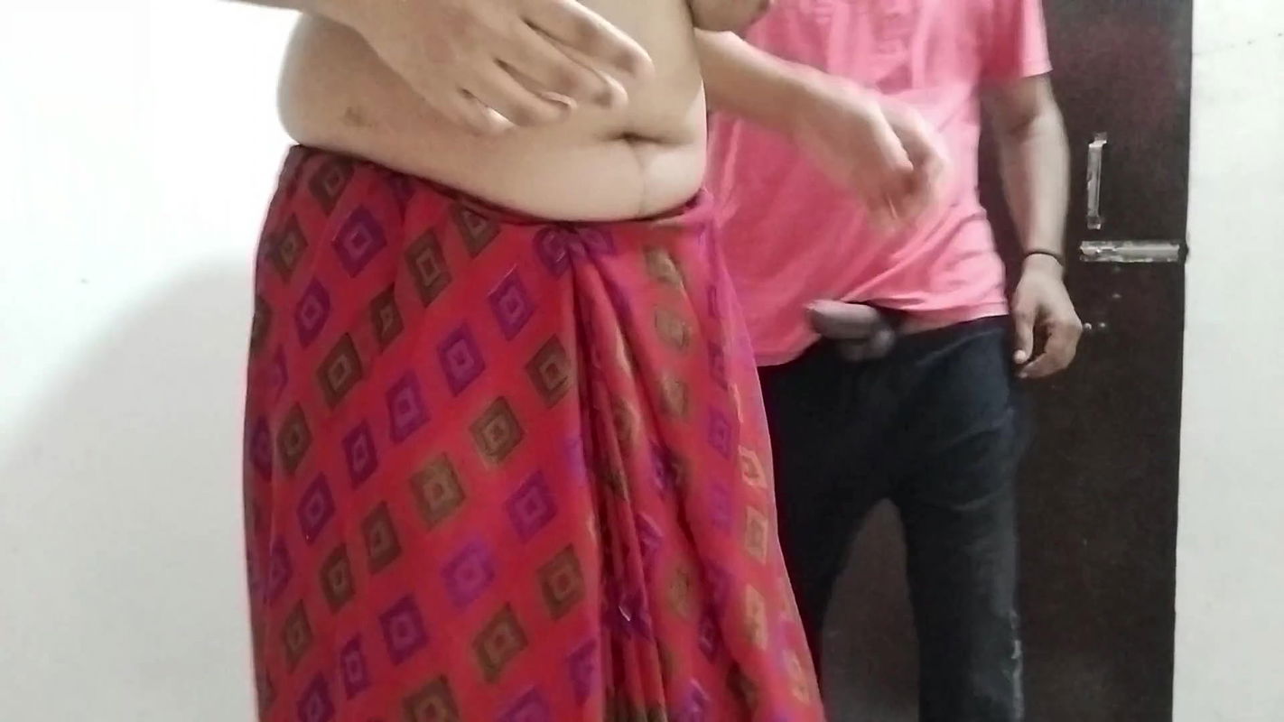 Bhabhi ne Apna Dudh Pilaya then fucked her like bitch Hot Indian Saree Sex in Hindi Audio