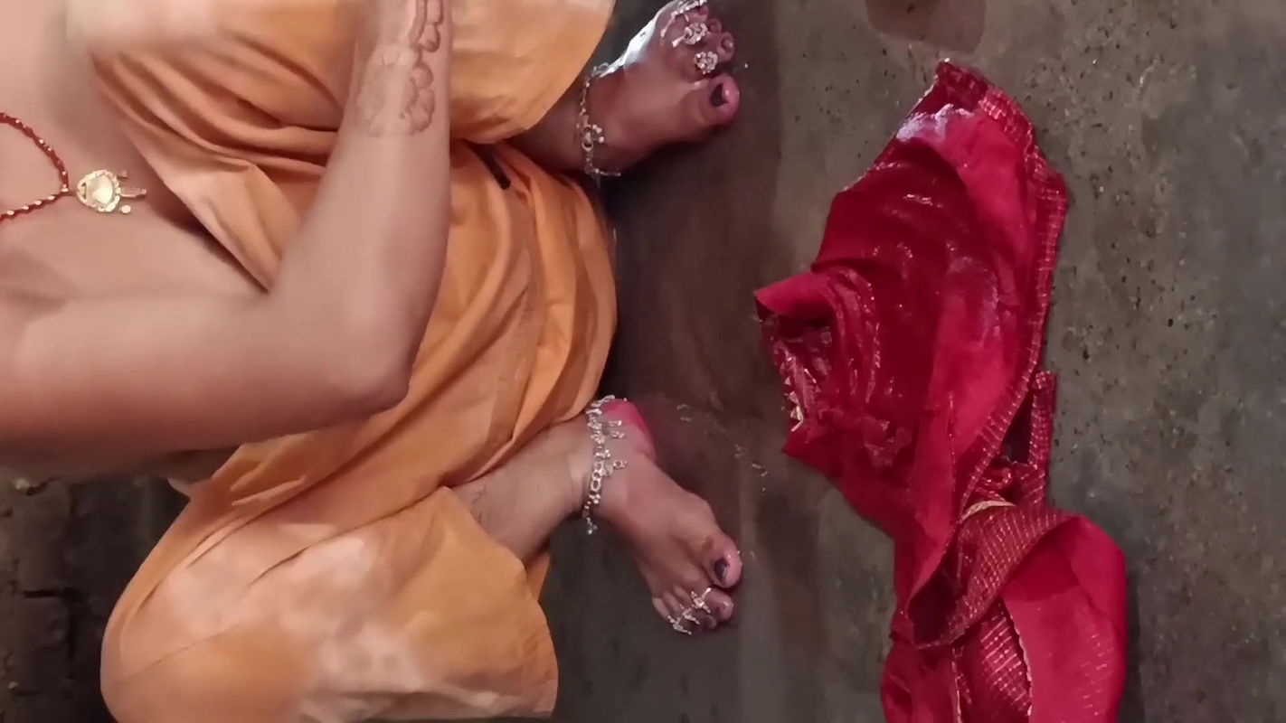 Beautiful Village bhabhi bathroom pissing porn