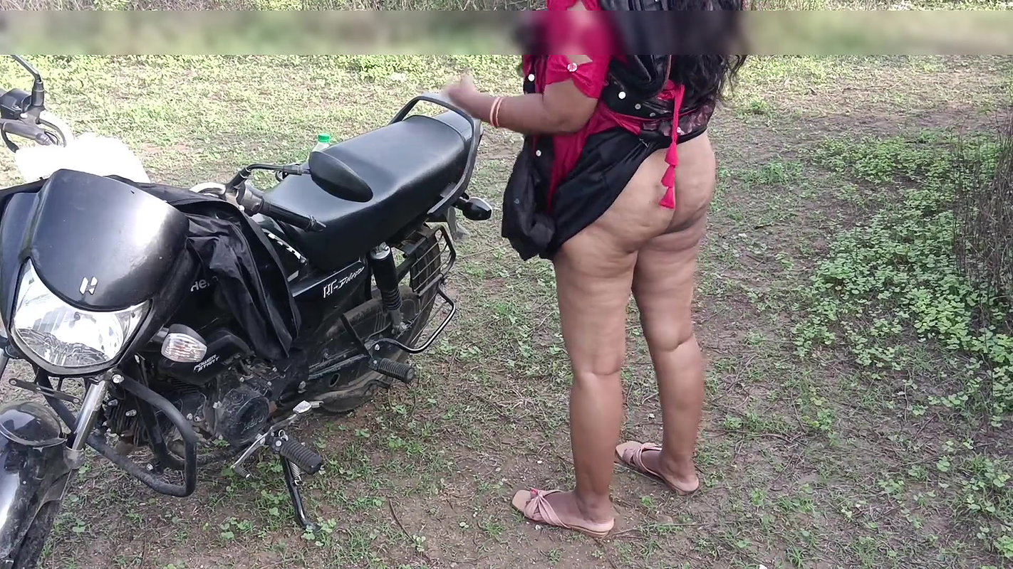 Desi Indian Marathi Kavita Vahini fuck full nude in jungle in Doggy style