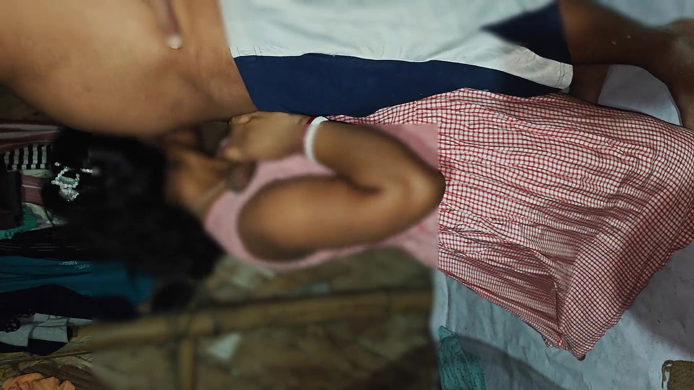 Desi hot village school girl fucking saliente with paint warkar