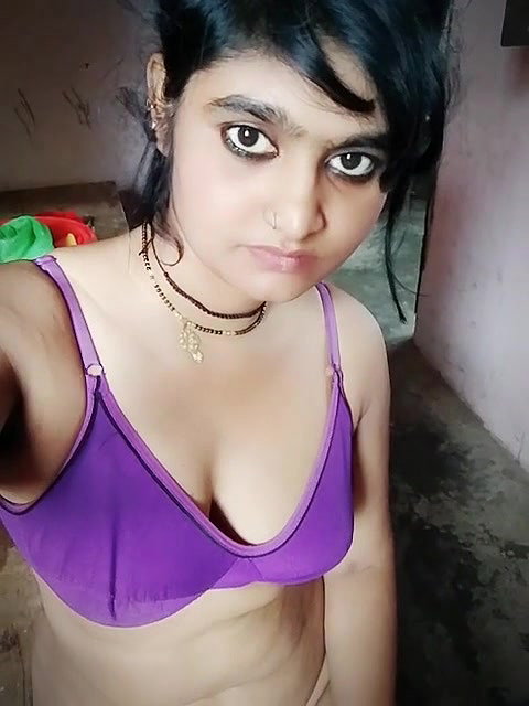 Sexy Desi Babe Nude Show