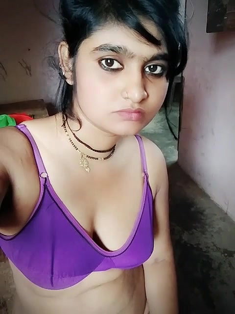 Sexy Desi Babe Nude Show