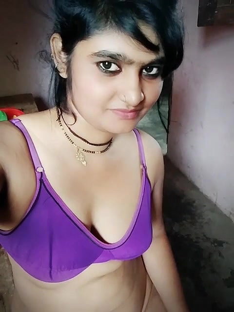 Sexy Desi Babe Nude Show