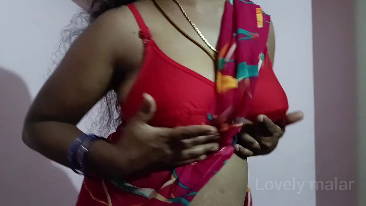 Hot Aunty Red Saree Sexy Seduce to your Cock