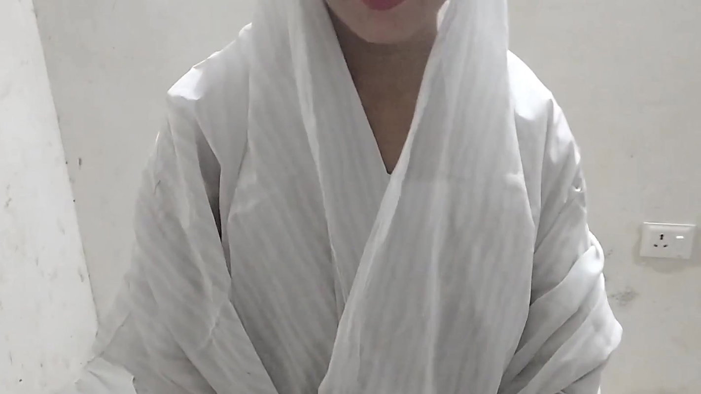 Chacha jaan meri jabar dasti pela doodh daba kar