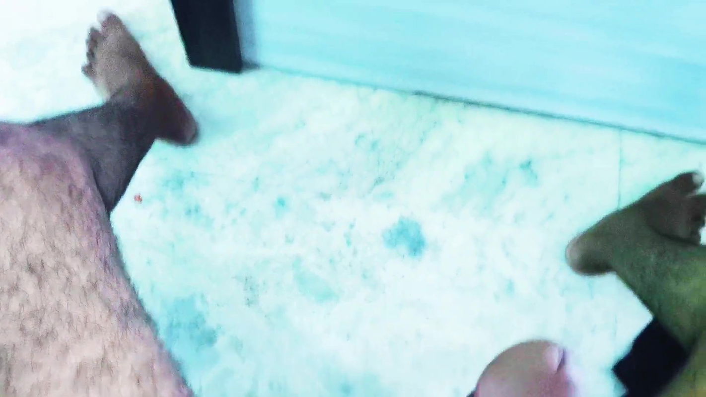 indian Stepdaughter’s small ass 18+ is ready for stepdaddy