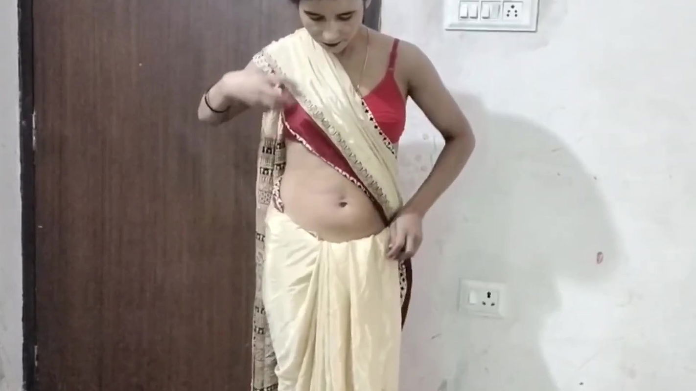 Desi hot aunty ko rat me pel diya