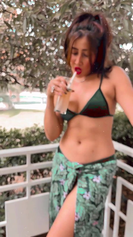 Sofia Ansari Most Demanded Latest Exclusive First Time after Shower