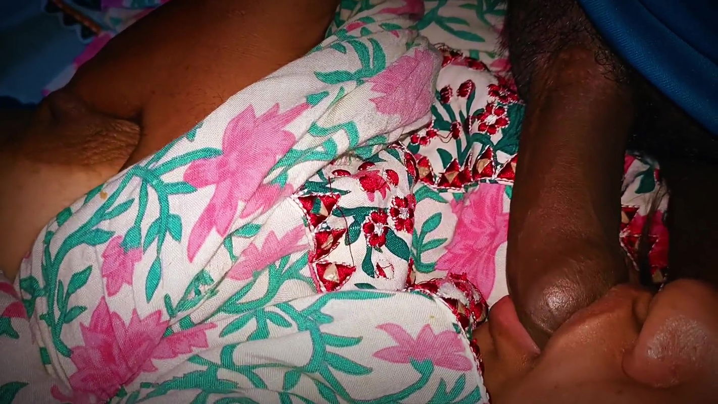 Desi Ncr Aunty ready to fuck hard in dark night compilation