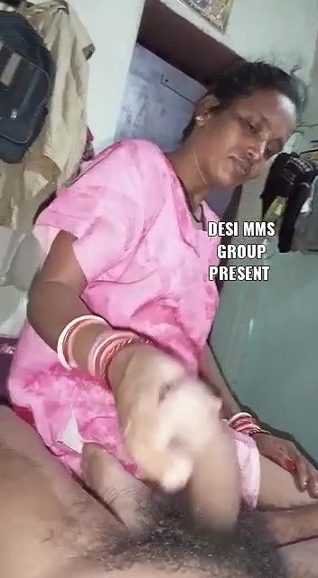 Desi Bhabhi Handjob and Fucked