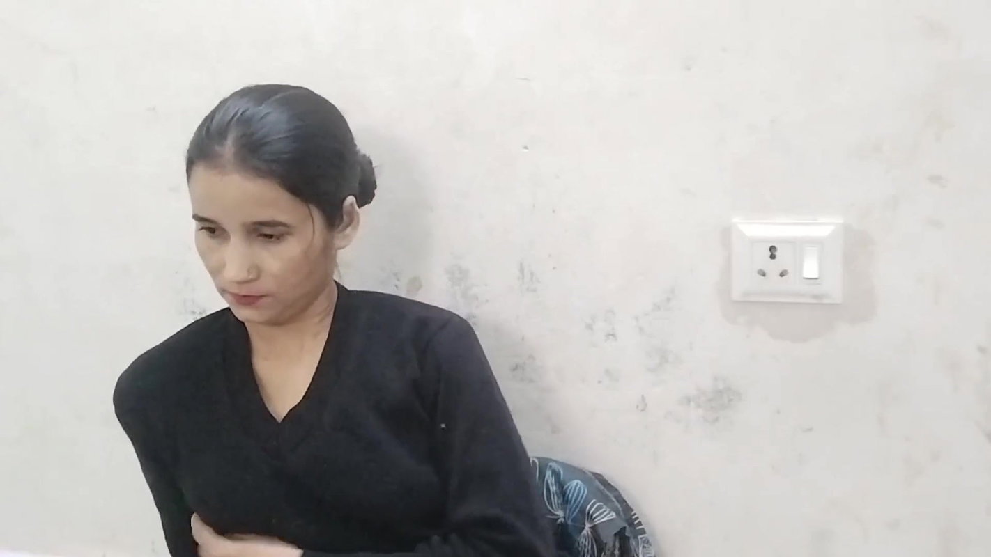 Muslim girlfriend ko call kar ke ghar pe bulaya