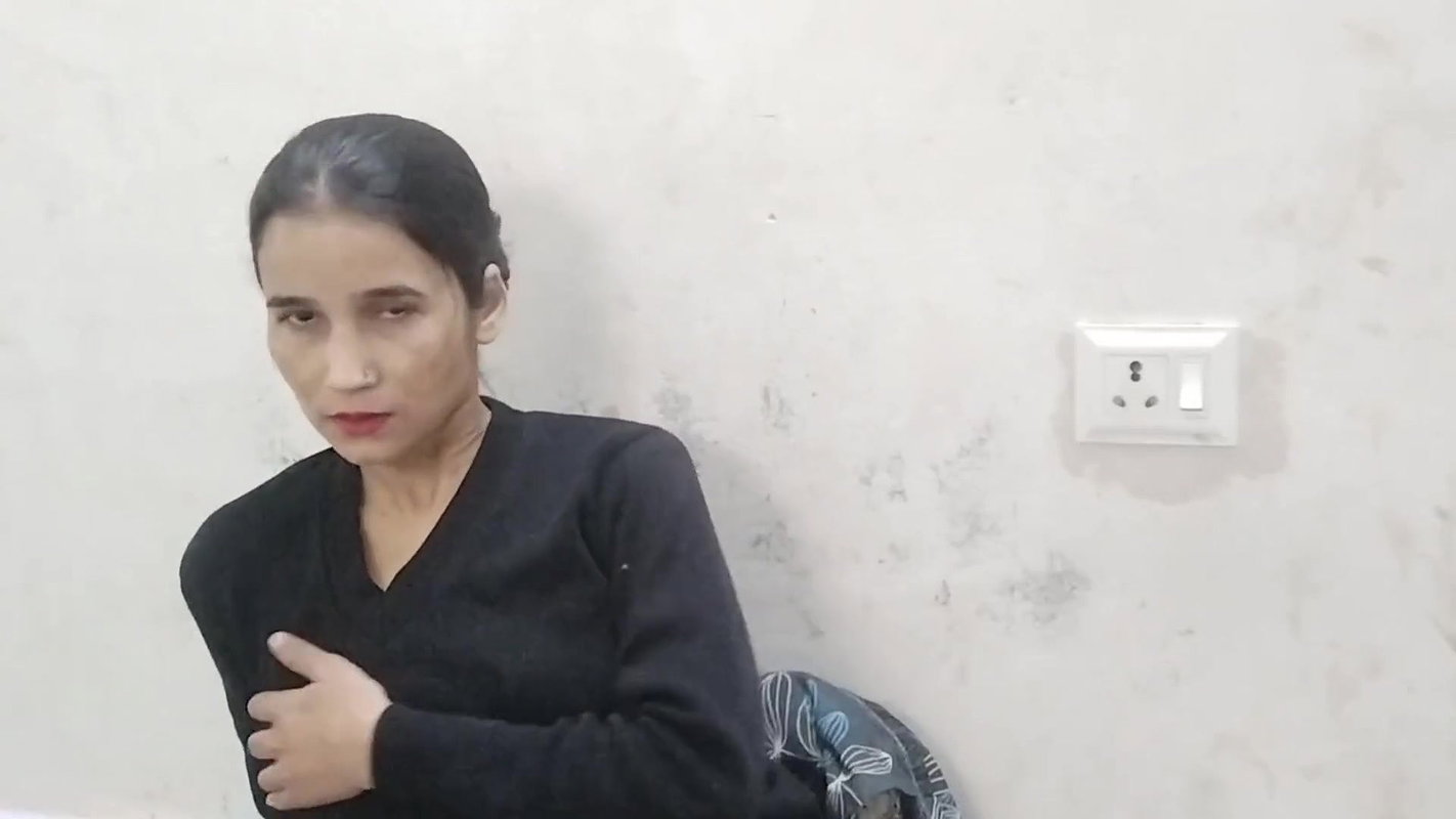 Muslim girlfriend ko call kar ke ghar pe bulaya