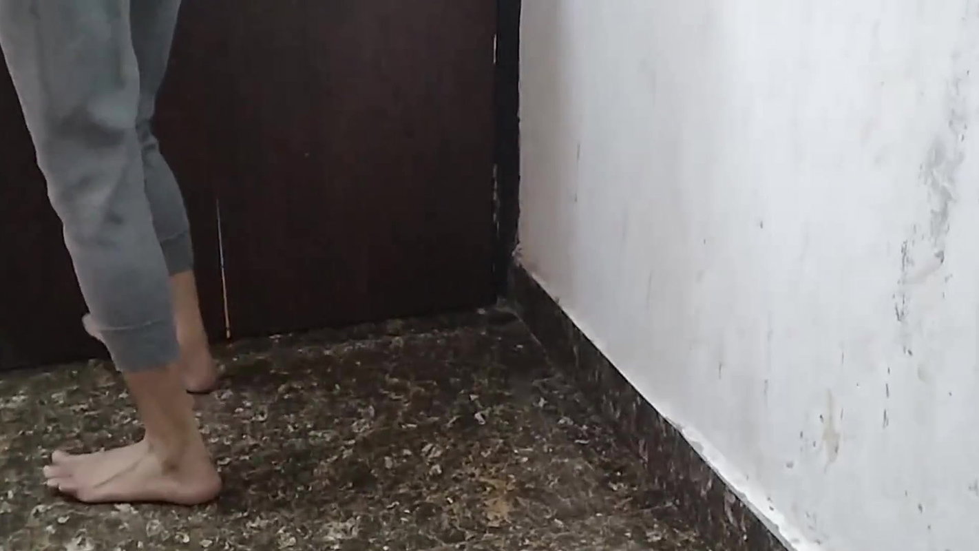 Village girl ko hotel le jakar pel diya