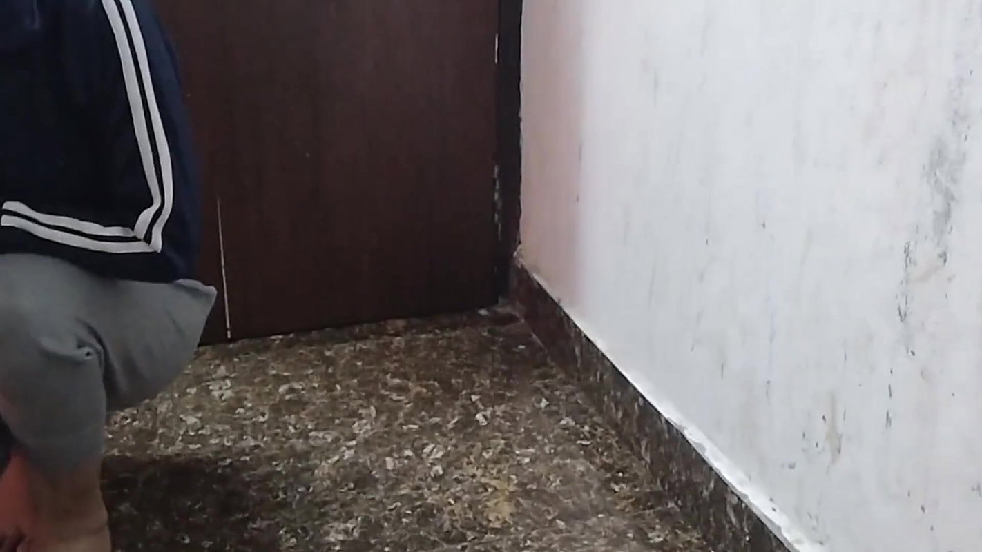 Village girl ko hotel le jakar pel diya