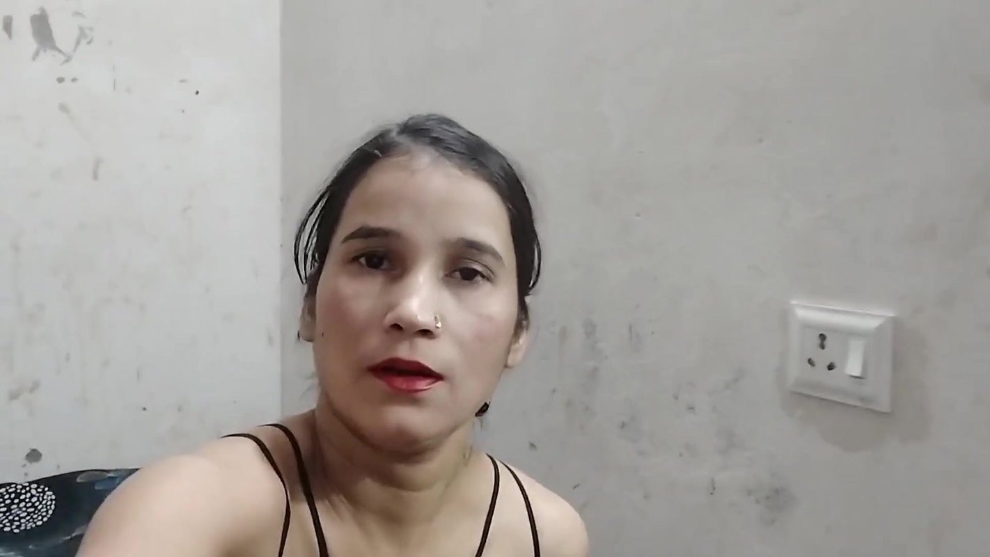 Bhabhi ne sab ke samne mera land muh me liya