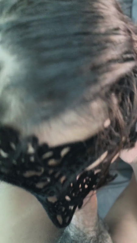 Young Girl Invites You to Peck Until You Sigh