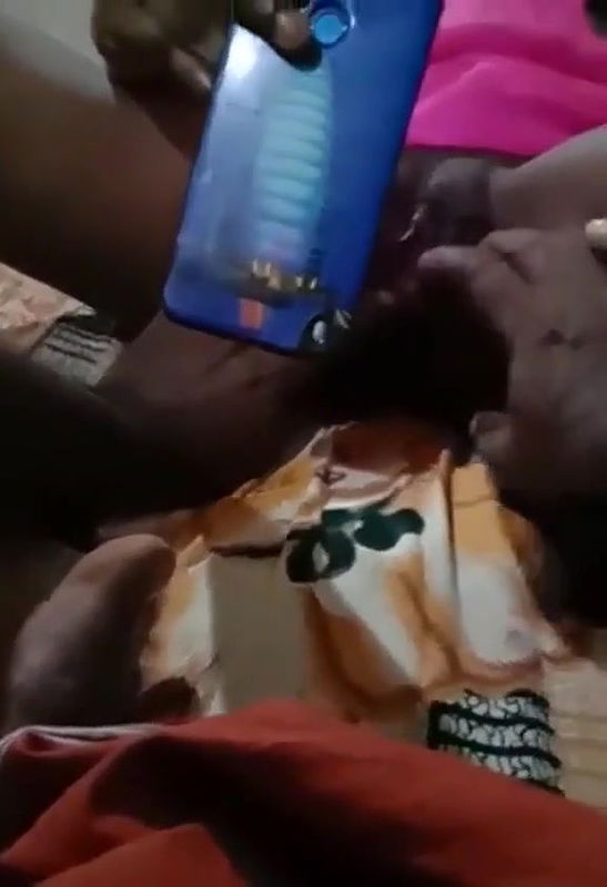 Desi Aunty Pussy Show on Cam Chat Hot