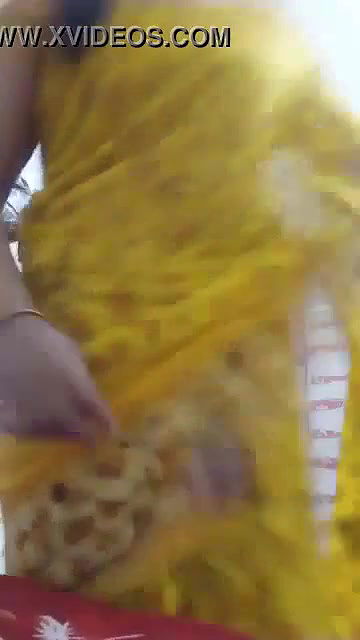 Beautiful bhabhi striping sari and make video for lover