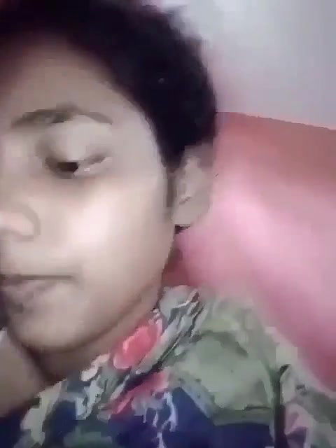 Desi Girl Showing Pussy For lOver
