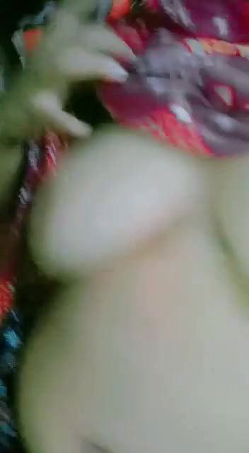 Desi Girl Shows Her boobs