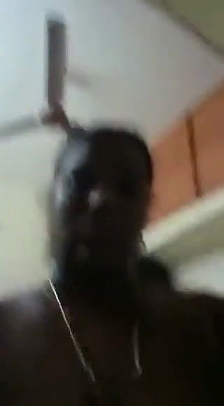 Southindian bhabhi tanker hot boobs rubbing her pussy fringering vid