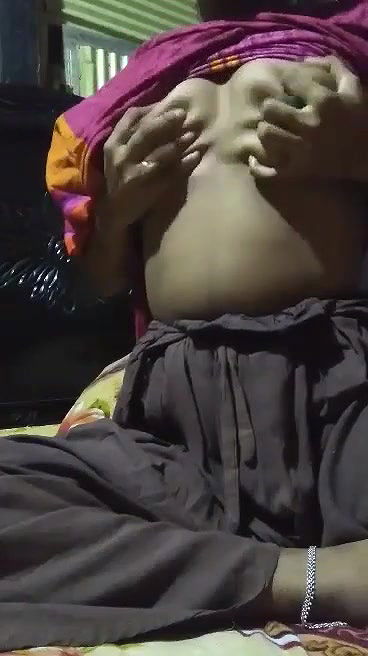 Desi SuperHorny Girl Fingering