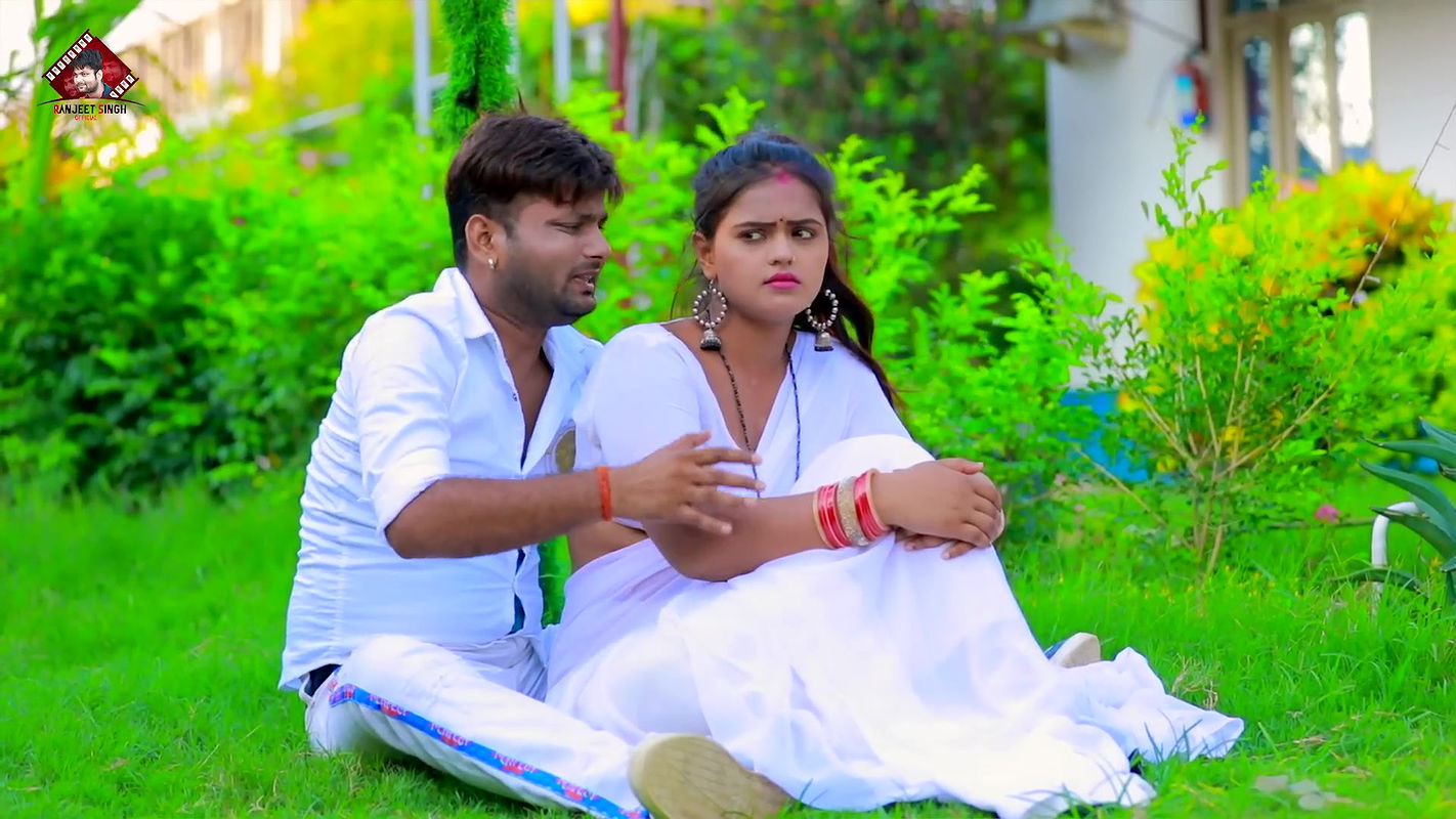 Cute bubbly Mahima Singh hot bra show in wet transparent white blouse