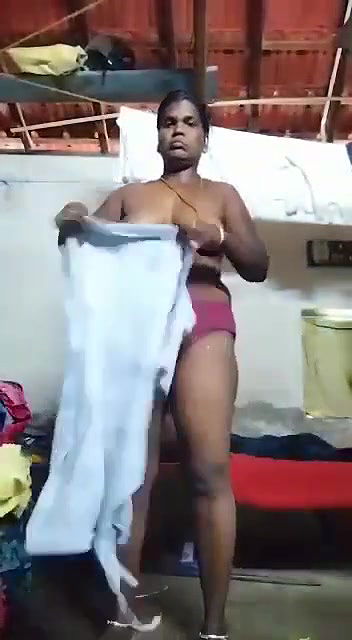 Tamil Bhabhi Changing Cloths