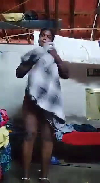 Tamil Bhabhi Changing Cloths