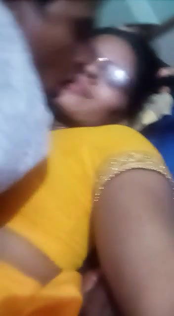Chasmish bhabhi fucking