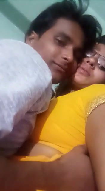 Chasmish bhabhi fucking