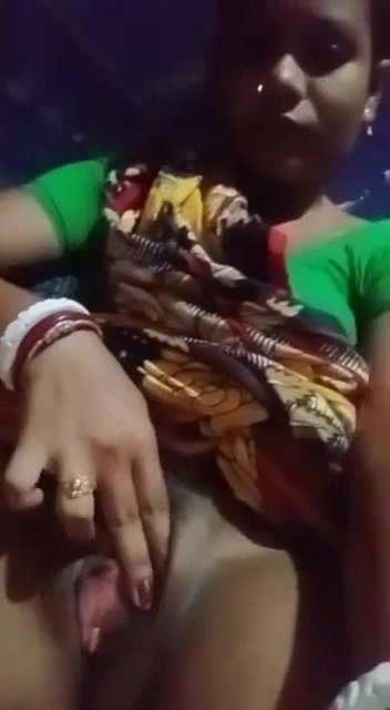 Unsatisfied Boudi Fingering