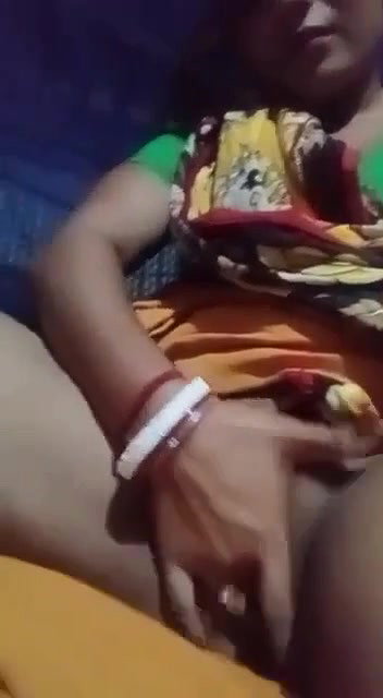 Unsatisfied Boudi Fingering