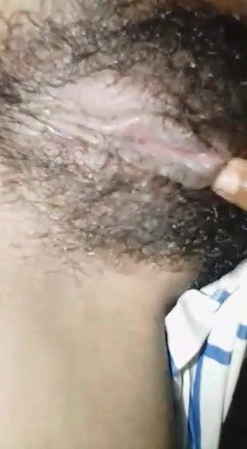 update Cute Desi Girl Showing And Fingering Hairy Pussy
