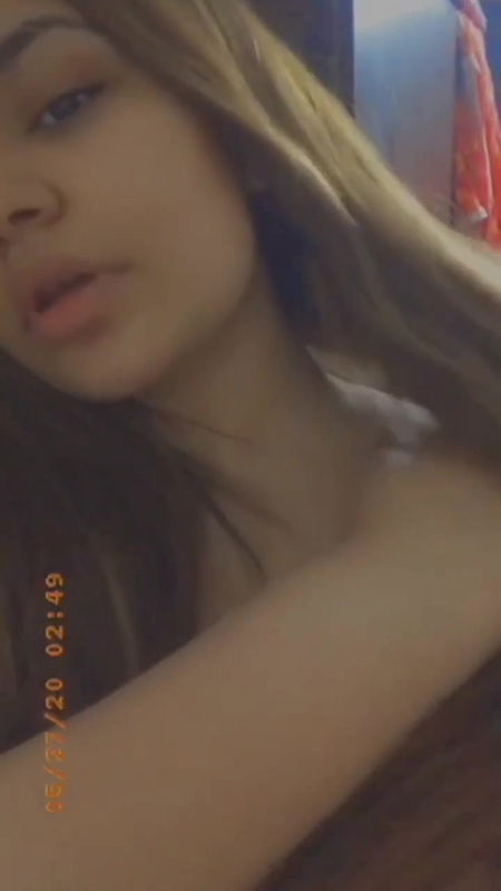 Paki girl showing big boobs