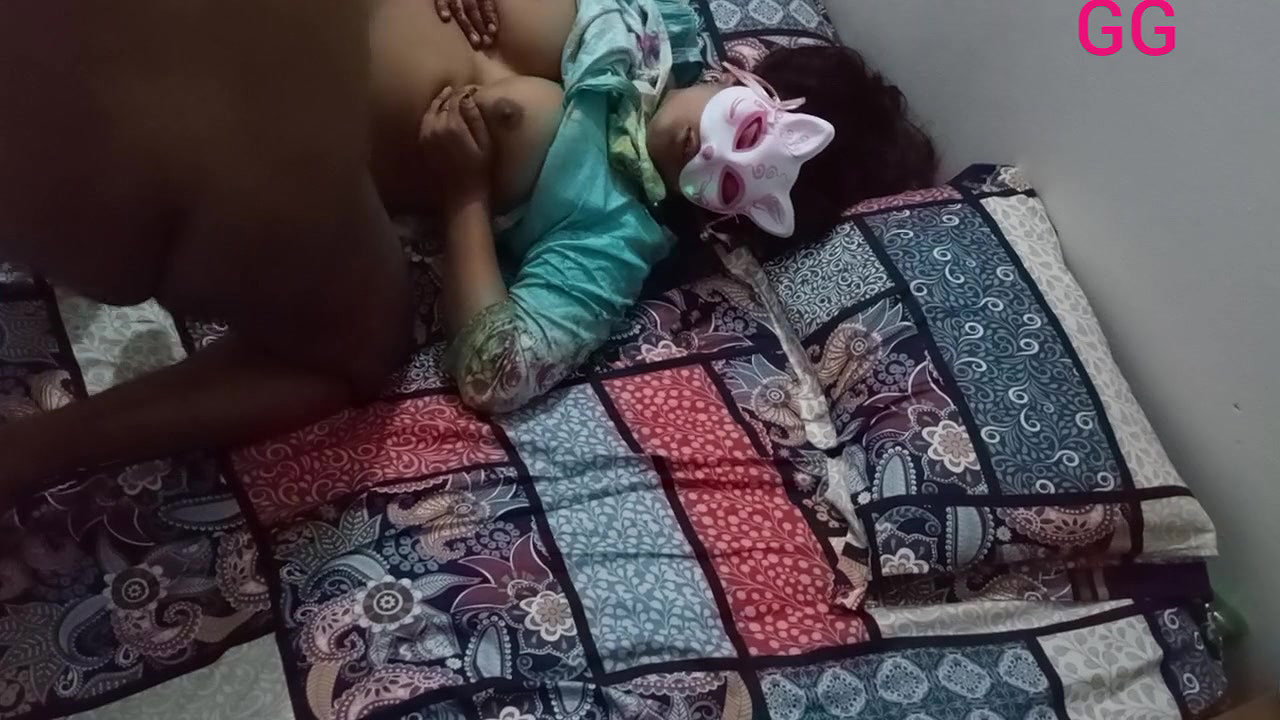 Horny Gf Sucking Dick