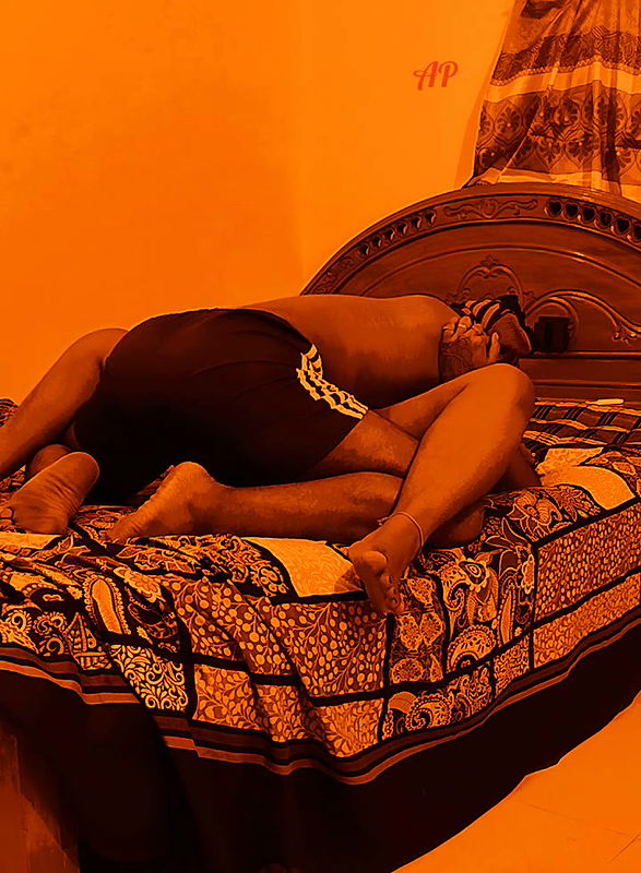 Horny Girlfriend Giving Deep Blowjob And Kissing