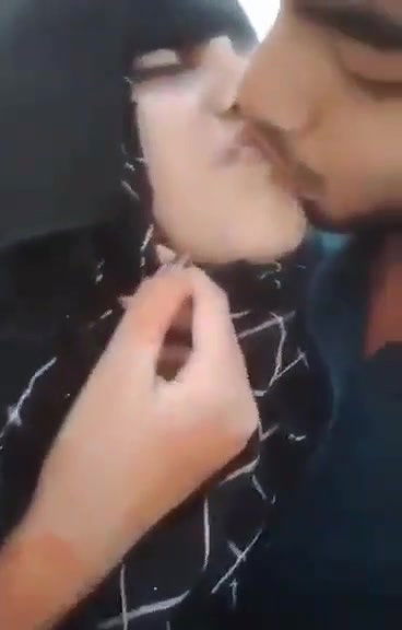 Hijabi Girl Romance With Bf